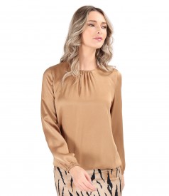 Elegant viscose satin blouse