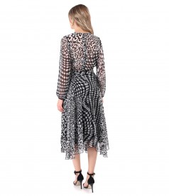 Elegant veil print dress with chain at the waist