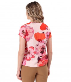 Elegant viscose blouse printed with floral motifs