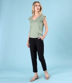 Elastic cotton pants with front pockets