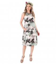 Viscose casual dress printed with floral motifs