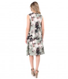 Viscose casual dress printed with floral motifs