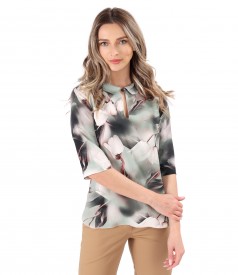 Elegant blouse made of viscose with linen