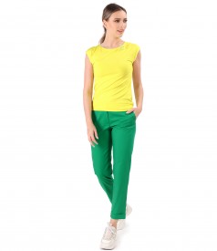 Elastic cotton pants with blouse with flower at the neckline