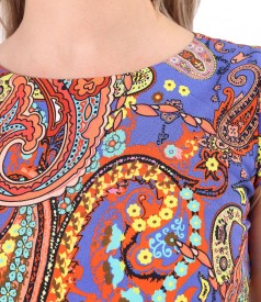 Elegant viscose dress printed with paisley motifs