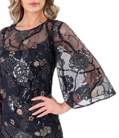 Evening dress with wide lace sleeves with sequins