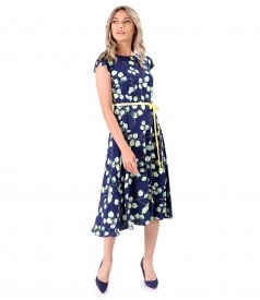 Elegant viscose dress printed with floral motifs