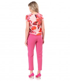 Viscose blouse printed with flowers and ankle pants