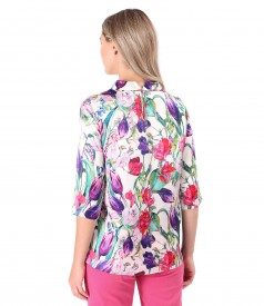 Natural silk blouse printed with floral motifs