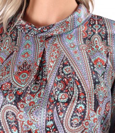 Natural silk blouse printed with paisley motifs