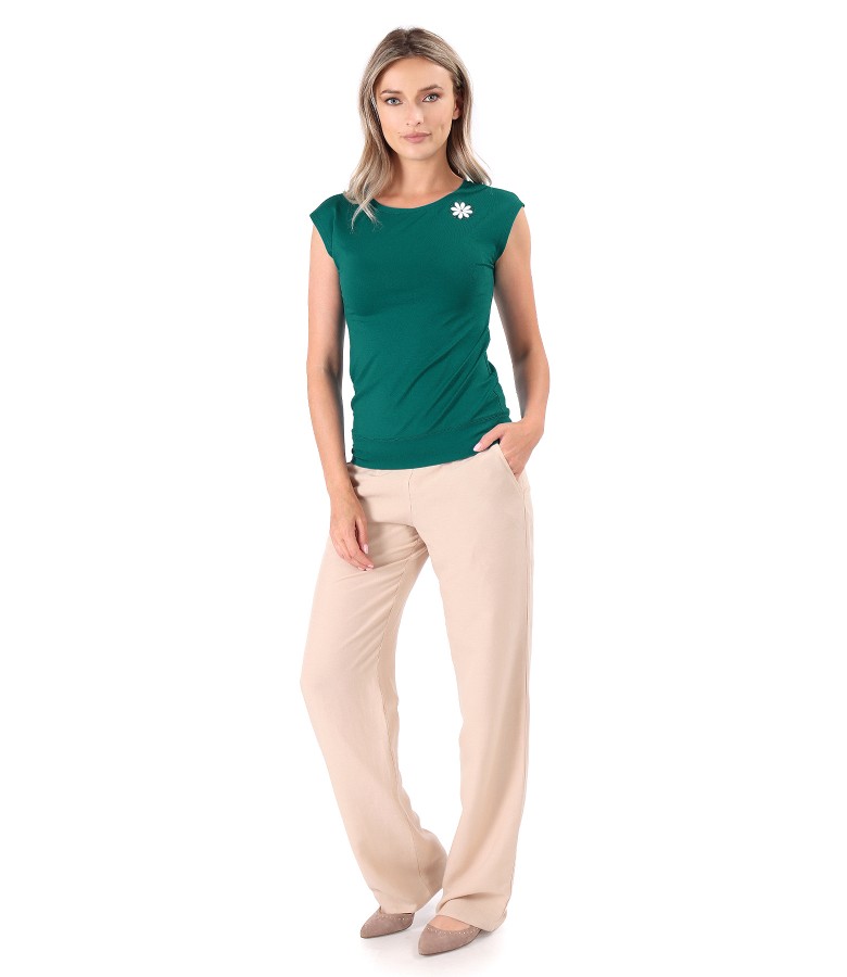 Smart/casual outfit with elastic jersey pants and blouse