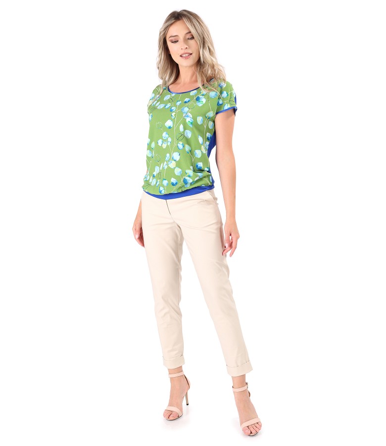 Elegant outfit with ankle pants and printed viscose blouse