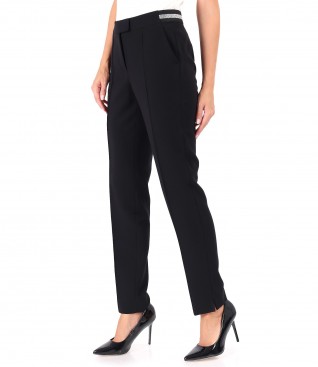 Ankle pants made of elastic fabric