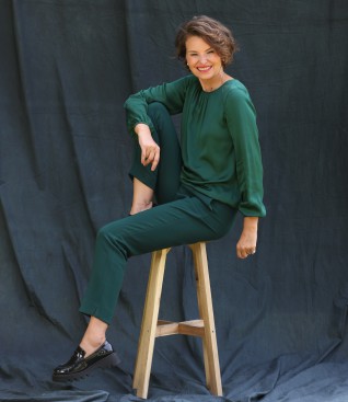 Viscose satin blouse with ankle pants