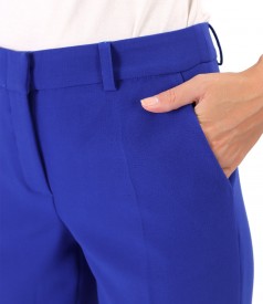 Straight pants made of elastic fabric