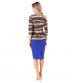 Elegant outfit with office skirt and printed elastic jersey blouse