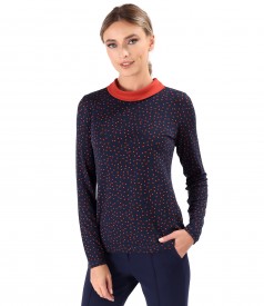 Elastic jersey blouse printed with polka dots