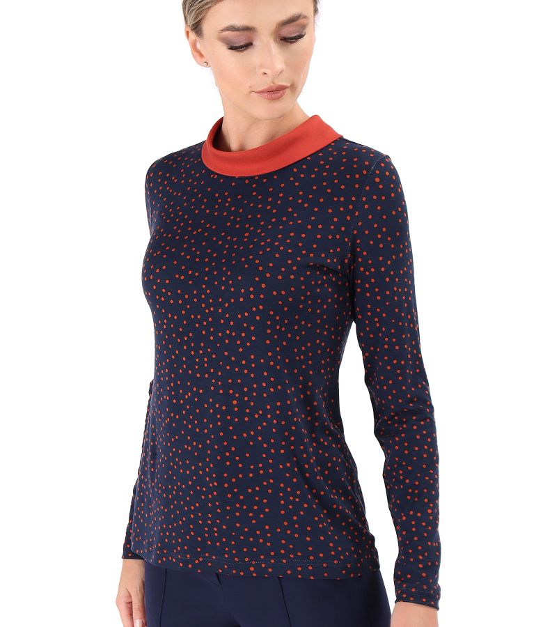 Elastic jersey blouse printed with polka dots