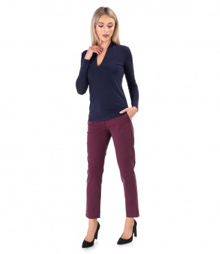 Jersey blouse with deep neckline and tencel pants with cotton