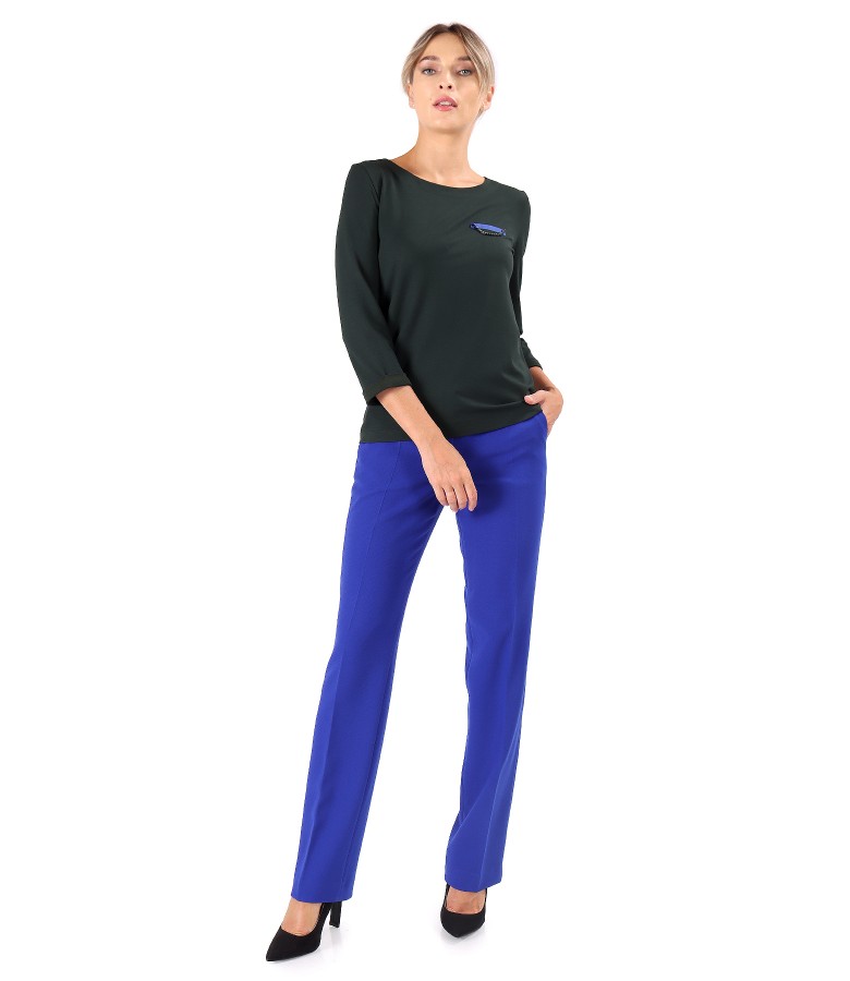 Straight trousers with fine elastic jersey blouse