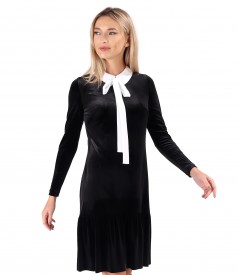 Elastic velvet dress with pointed collar and white bow