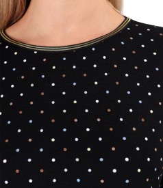 Elegant blouse made of elastic jersey printed with polka dots