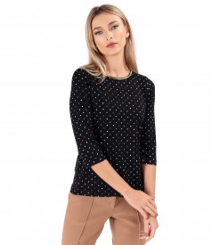 Elegant blouse made of elastic jersey printed with polka dots