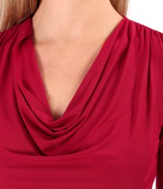 Elastic jersey blouse with pleated neckline