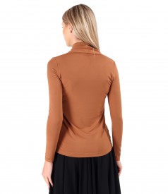 Jersey t-shirt with deep neckline