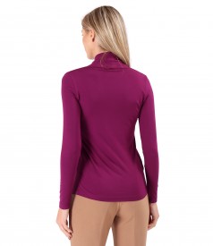 Jersey t-shirt with deep neckline