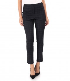 Ankle pants made of thick checkered fabric