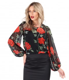 Elegant veil blouse printed with floral motifs