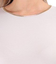 Elegant elastic jersey blouse with 3/4 sleeves