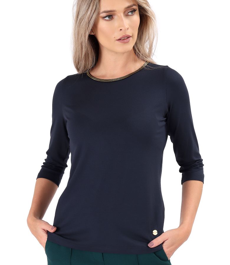 Elegant elastic jersey blouse with 3/4 sleeves