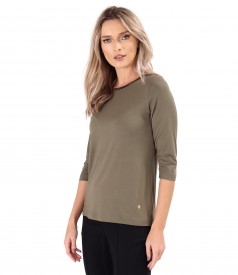 Elegant elastic jersey blouse with 3/4 sleeves