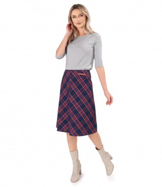 Elastic jersey blouse with checkered flared skirt