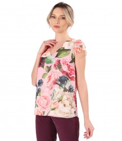 Elegant veil blouse printed with floral motifs