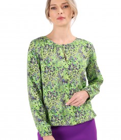 Viscose blouse printed with floral motifs