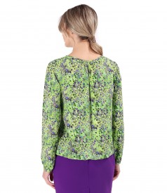 Viscose blouse printed with floral motifs