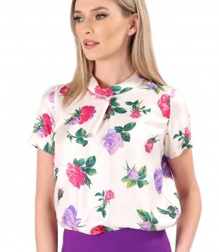 Natural silk blouse printed with floral motifs