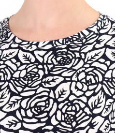 Elastic viscose jersey blouse printed with floral motifs