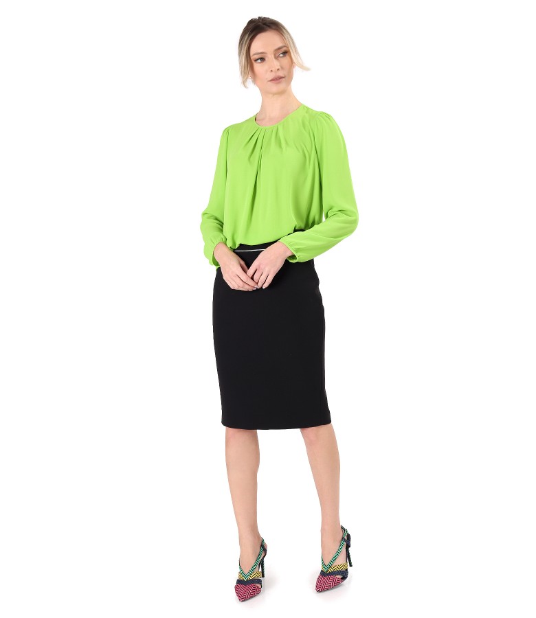 Office outfit with blouse with pleats on the front and tapered skirt