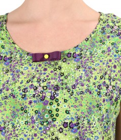 Viscose blouse printed with floral motifs