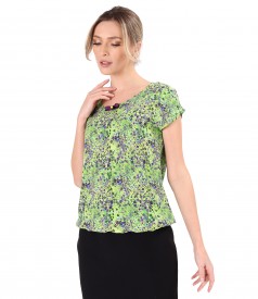 Viscose blouse printed with floral motifs