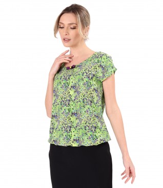 Viscose blouse printed with floral motifs