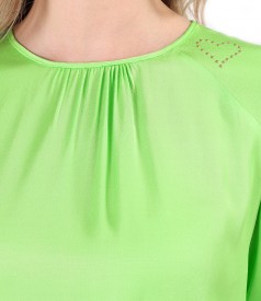 Elegant viscose satin blouse