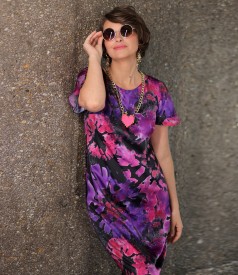 Natural silk dress with short sleeves