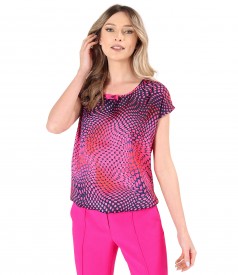 Elegant satin blouse printed with geometric motifs