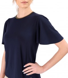 Elegant elastic jersey blouse with wide sleeves