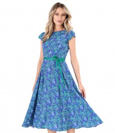 Elegant viscose dress printed with floral motifs